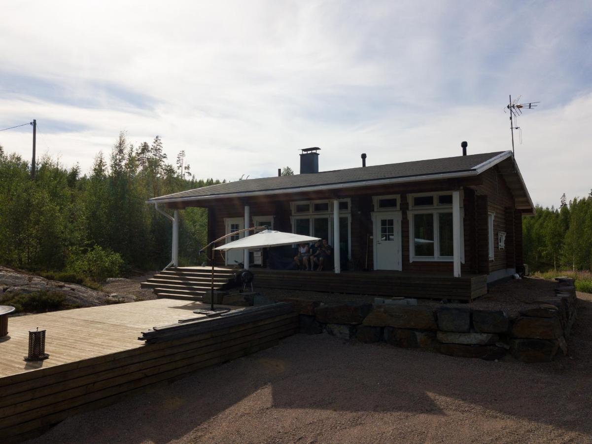 Luxury Villa Rahavaara Йоэнсуу Экстерьер фото